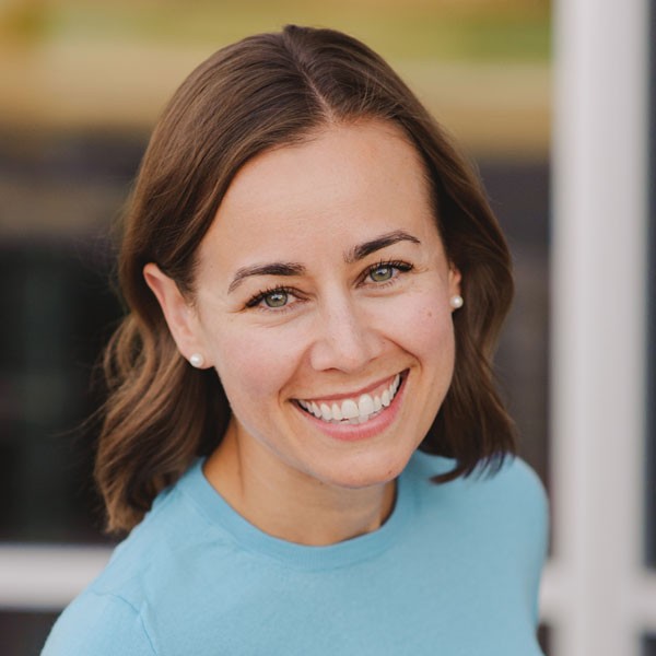 Dr Alicia Hansen DDS